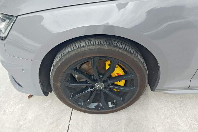 Used Audi A4L 2019 40 TFSI Fashion Version China V