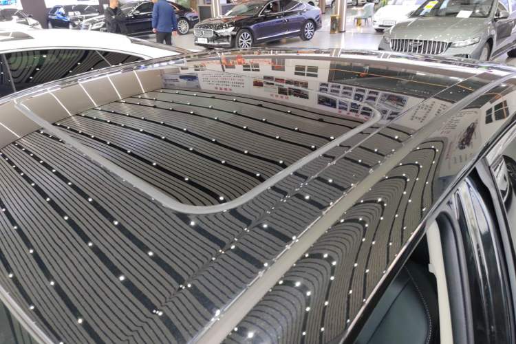 Used Toyota Camry 2024 Dual-Motor 2.0 HGVP Luxury Edition Roof