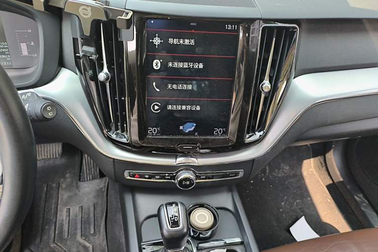 Used Volvo XC60 2019 T5 4x4 Smart Edition China V Standard
