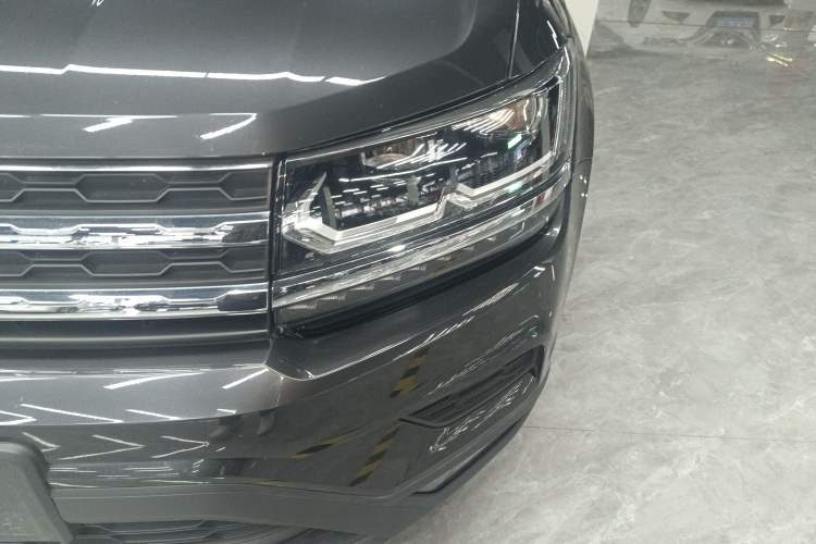 Used Volkswagen Tharu 2021 280TSI Two-Wheel-Drive Luxury Edition