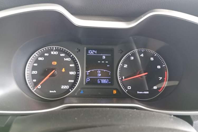 Used MG ZS 2018 1.5L Automatic Luxury Edition China V Standard