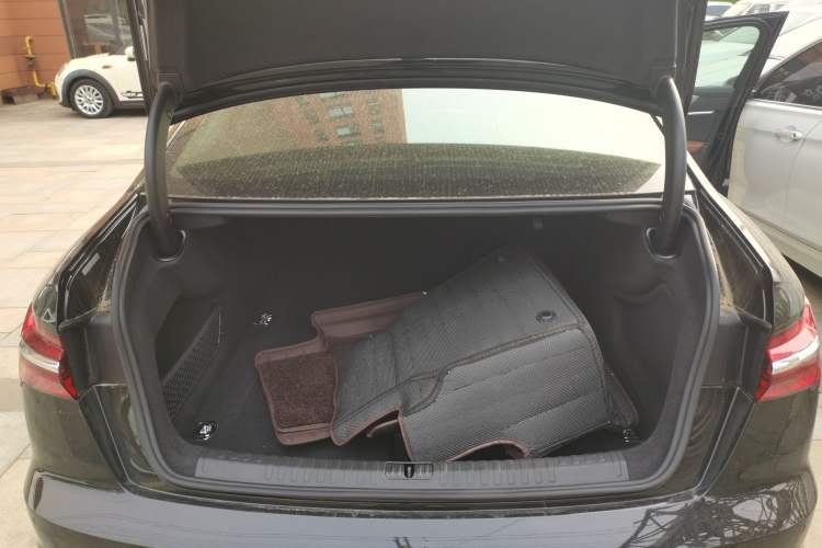 Used Audi A6L 2019 40 TFSI Luxury Prestige Edition Trunk