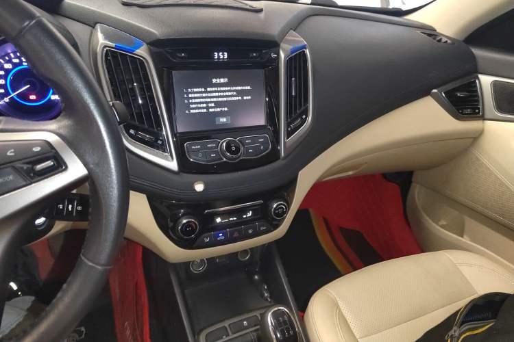 Used CHANGAN Eado 2016 1.6L Manual Fashion Edition Audio And AC Panel