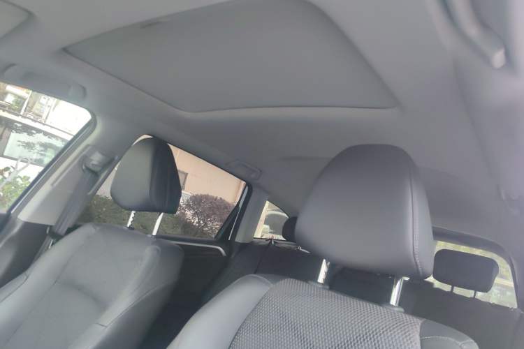 Used Honda Jade 2014 1.8L Automatic Comfort Elite Version 5 Seats