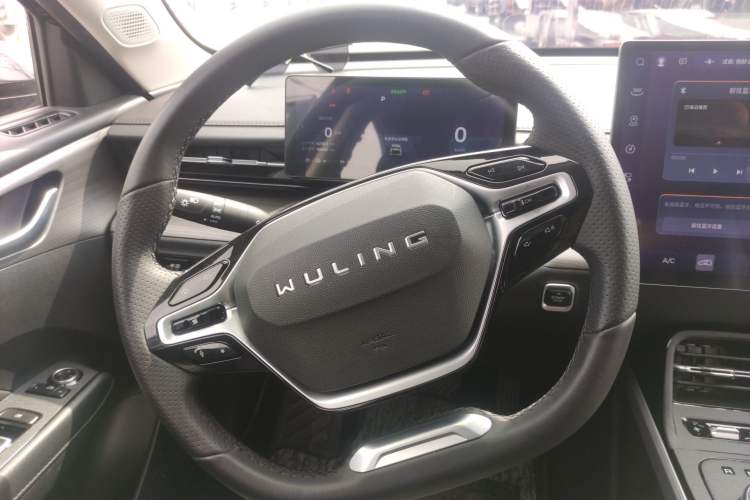 Used Wuling Xingguang 2023 150 Advanced Edition Steering Wheel