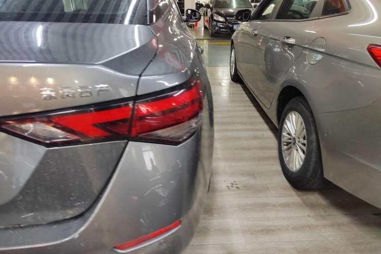 Used Nissan Sylphy 2021 1.6L XE CVT Comfort Edition Exterior 3