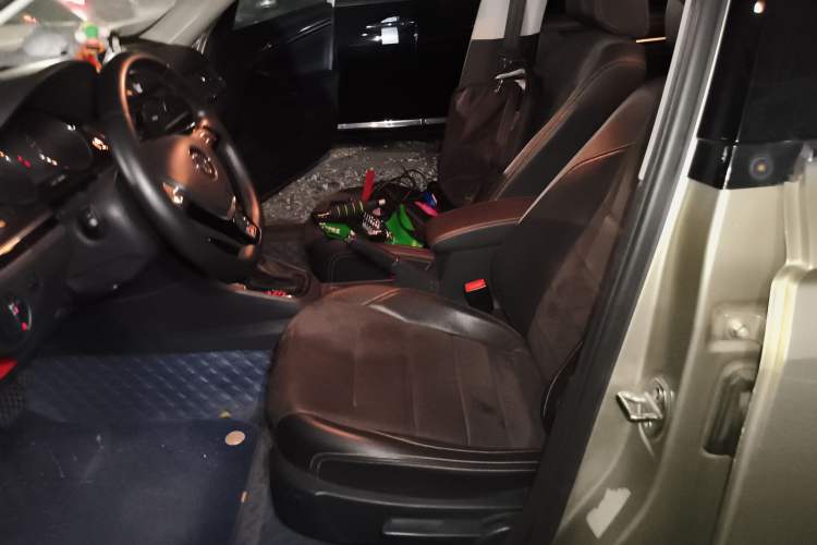 Used Volkswagen Bora 2016 230TSI DSG Luxury Version
