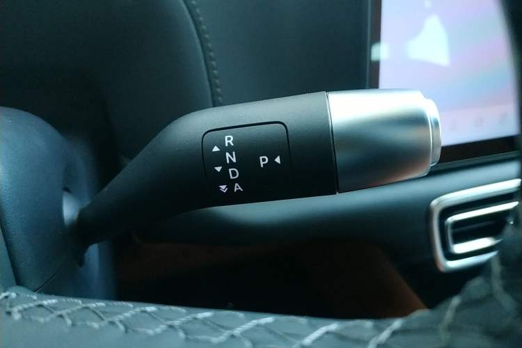 Used Li Auto L7 2024 MAX Model Gear Lever