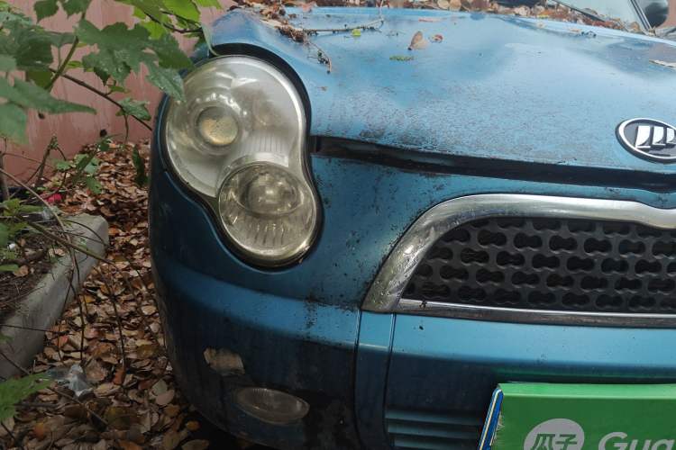 Used Lifan Auto 320 2012 Champion Edition 1.3L Manual CoolDrive Model Right Front Headlight