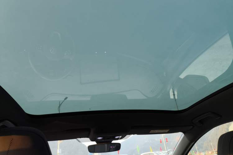 Used Volkswagen ID.UNYX 2024 Pro Long-Range Version
