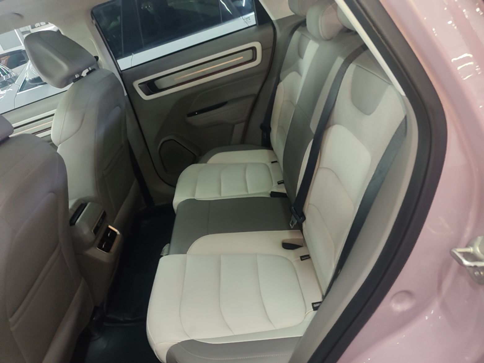 Geely Auto icon 2026 Model Chocolate 1.5TD Pure & Refined Edition — снимка 20