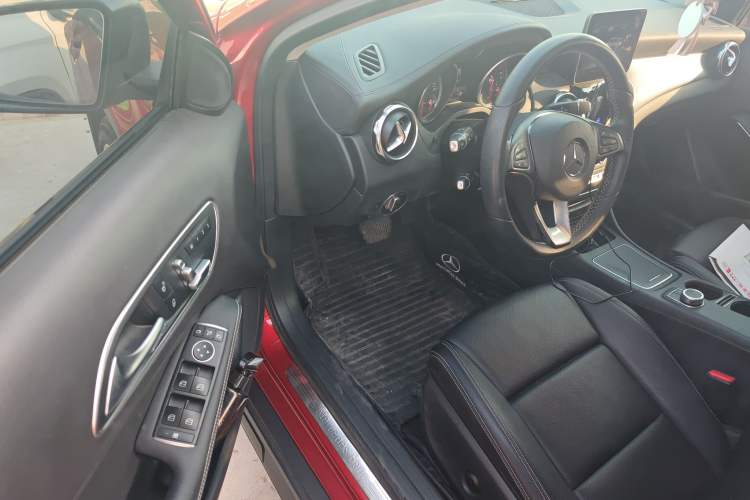 Used Mercedes-Benz GLA 2018 GLA 220 4MATIC Sport Edition
