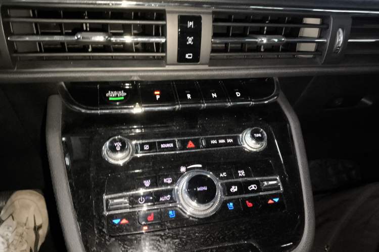 Used Lincoln Corsair 2021 2.0T Two-Wheel Drive Deluxe Edition