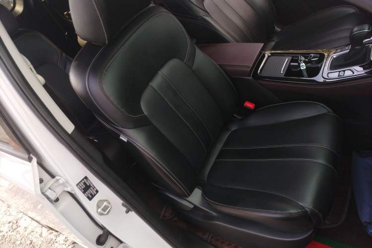 Used GAC Trumpchi M6 2023 PRO 270T DCT Luxury Edition Right Front Seat