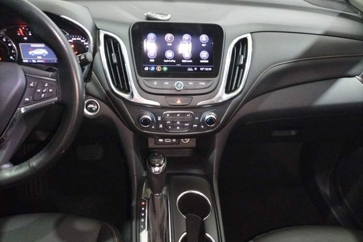 Used Chevrolet Equinox 2019 535T Automatic YuJie Edition China VI Audio And AC Panel