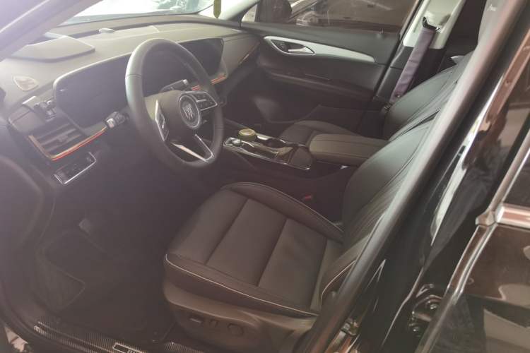 Used Buick Envision 2026 Model Equinox Plus Four-Wheel-Drive Avenir Aivia
