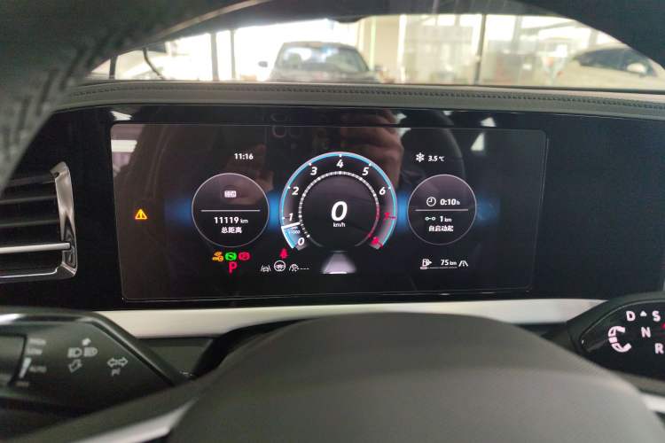 Used Volkswagen Passat 2025 Pro 380TSI Dragon Glory Edition
