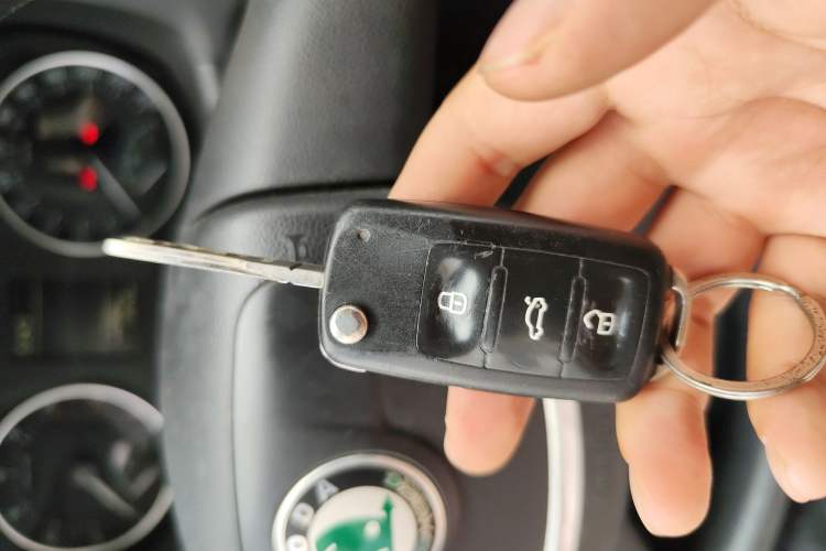 Used Skoda Octavia 2013 1.6L Manual Eado Edition
