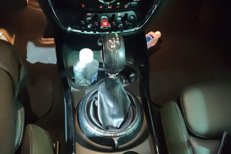 Used MINI Clubman 2016 Revised Version 1.5T COOPER Connoisseur Edition
