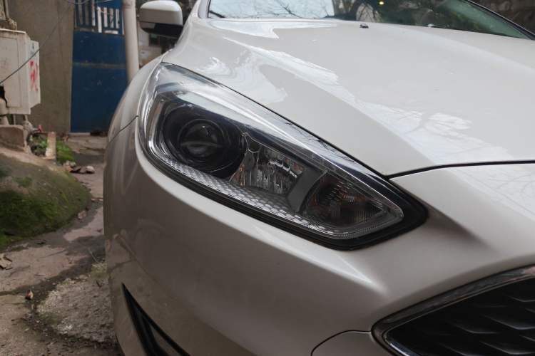 Used Ford Focus 2017 Hatchback 1.6L Automatic Fashion Edition Smart Drive Version