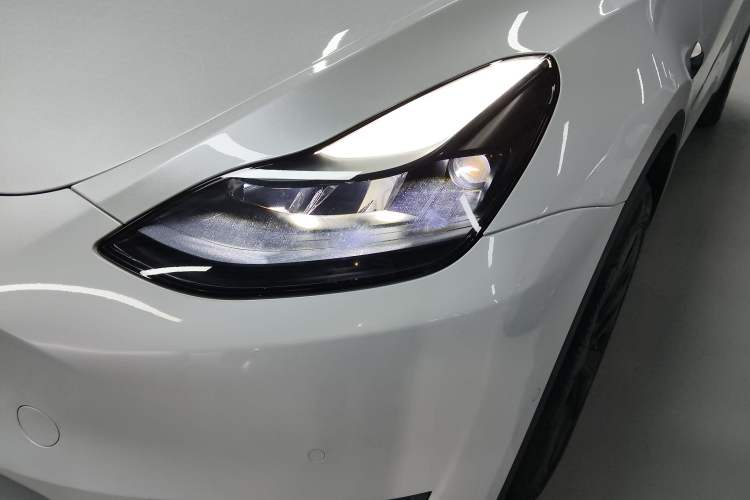 Used Tesla Model Y 2023 Long-Range All-Wheel-Drive Version
