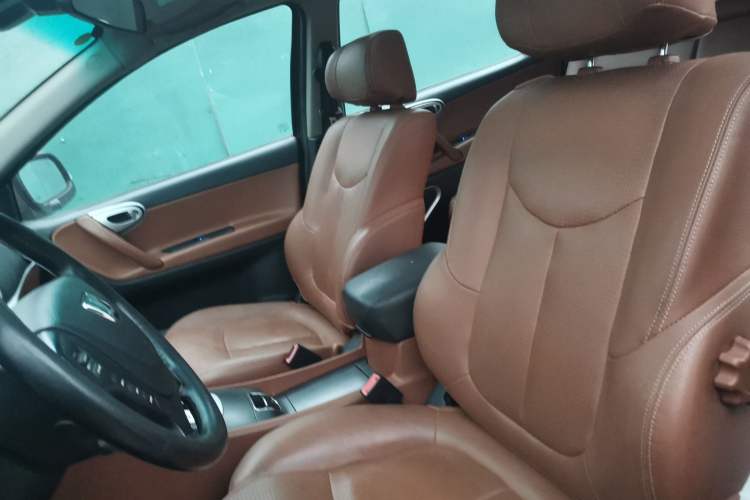 Used Luxgen Great 7 SUV 2011 2.2T Four-Wheel Drive ZhiZun Version