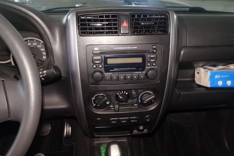 Used Suzuki Jimny 2015 1.3 AT JLX