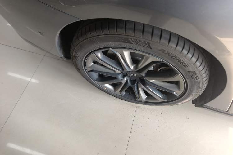 Used XPeng P7 2021 480E Exterior 8