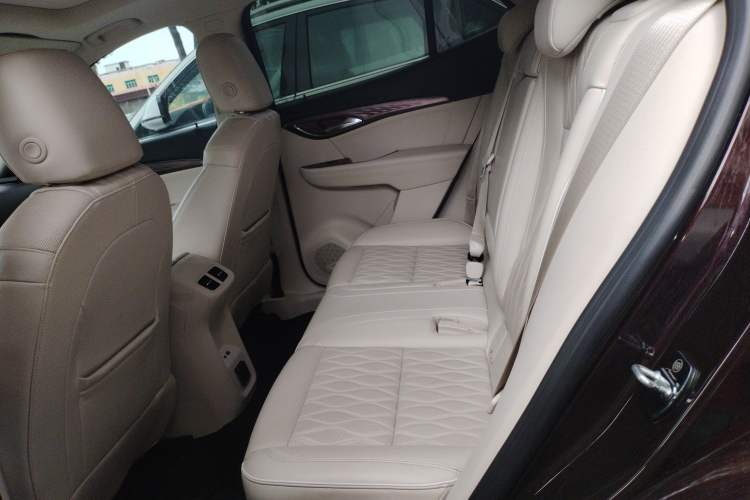 Used Buick Envision 2020 Encore S 652T All-Wheel-Drive Avenir Left Rear Seat