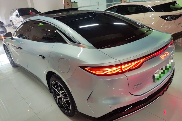 Used BYD Han L 2025 EV Four-Wheel Drive LiDAR Flagship Model Rear Left 45 Deg