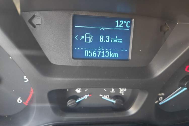 Used Ford Transit 2019 2.0T Diesel Multi-Purpose Commercial Vehicle Mid-Drive Mid-Roof 6-Seater China VI Standard
