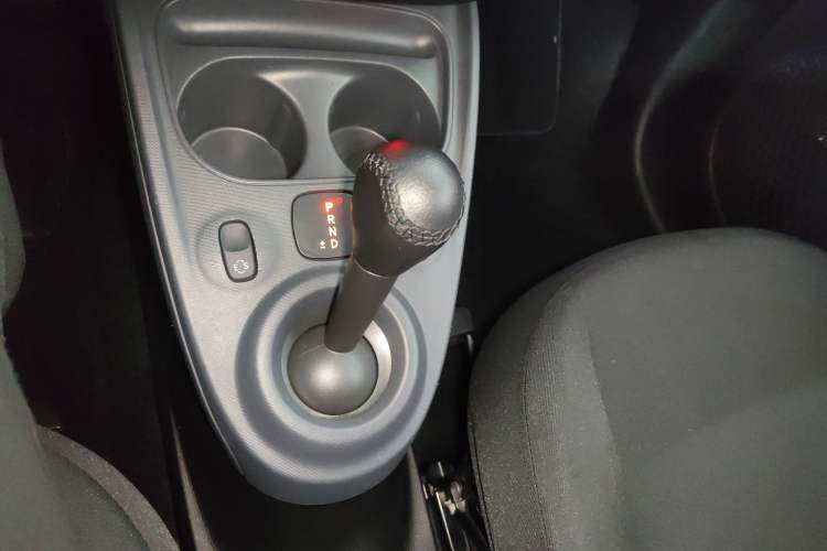 Used smart forfour 2018 1.0L 52 kW Dynamic Edition
