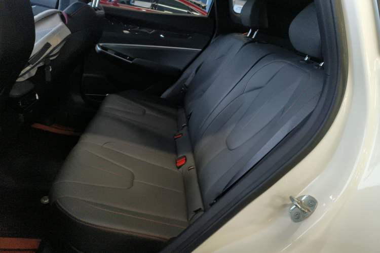 Used Geely Auto Emgrand X7 Sport 2024 1.5TD Smart Connect+