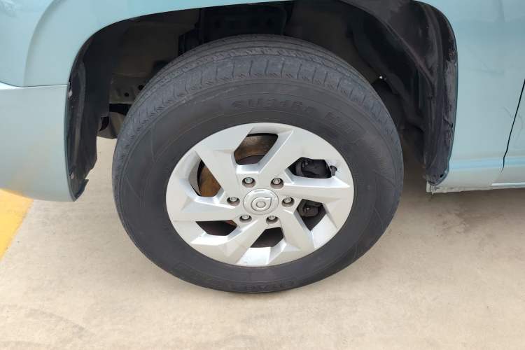 Used Great Wall King Kong Poer 2022 2.0T Manual Diesel Two-Wheel Drive Elite Version with Long Bed GW4D20M Left Front Wheel Hub