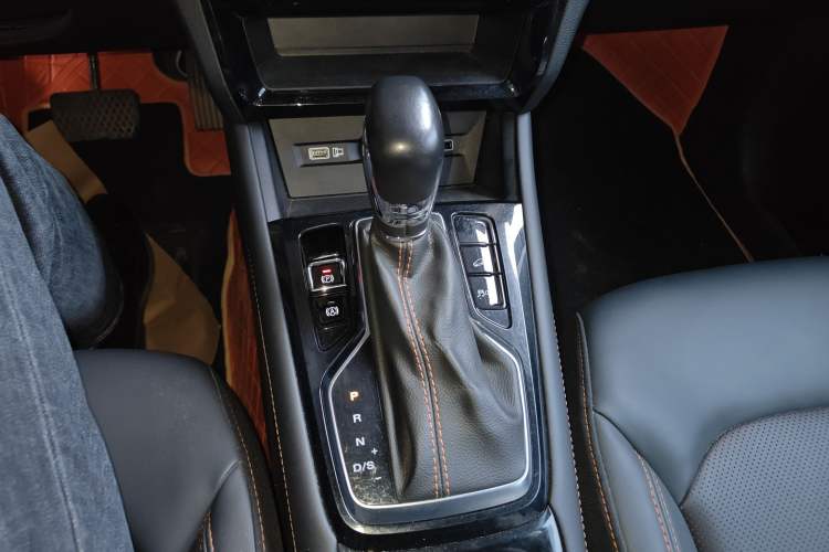 Used Roewe RX3 2021 PRO 1.6L CVT Flagship Model