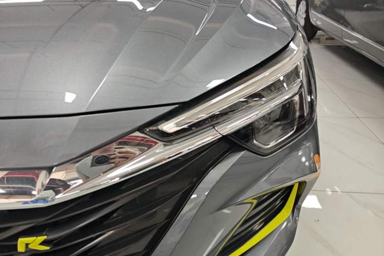 Used Roewe i6 MAX 2020 300TGI Automatic "Swell Cool Smart Drive" Edition
