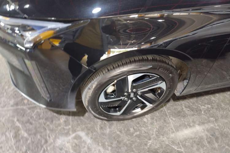 Used Geely Galaxy L6 2023 125km PLUS