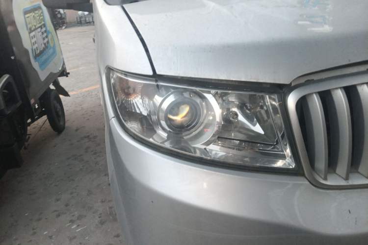 Used Jinbei Hiace X30 2020 1.5L Van Super-Enjoyment Model China VI Standard SWC15M Right Front Headlight