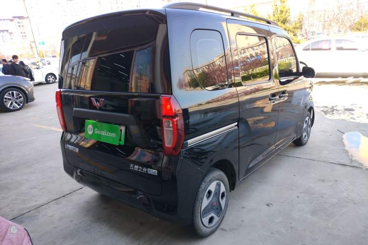 Used Wuling Zhiguang New Energy 2025 Comfort Model Rear Right 45 Deg