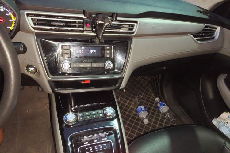 Used Roewe Ei5 2019 Comfort Edition Audio And AC Panel