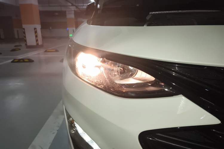 Used Chevrolet Malibu XL 2022 Redline 550T Automatic Sport Edition Right Front Headlight