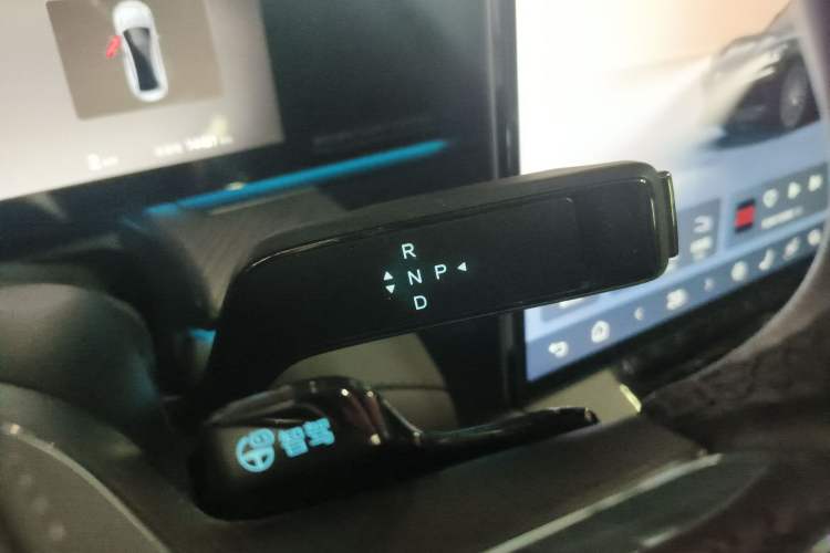 Used Denza Z9 2024 1100 km Four-Wheel Drive Max Version
