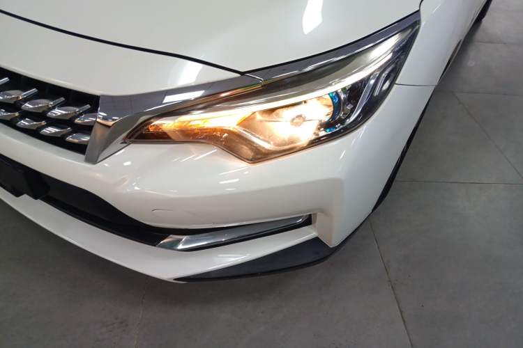 Used Venucia D60 2018 1.6L CVT Smart Connect Elite Edition
