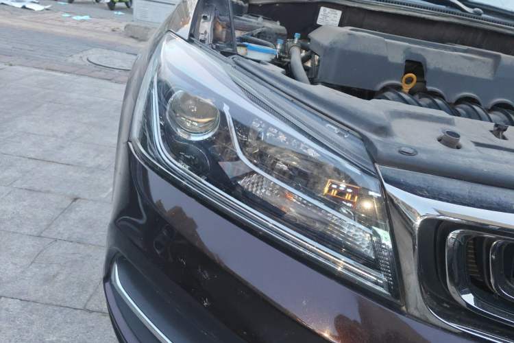 Used Geely Auto Emgrand 2018 1.5L CVT Luxury Model Right Front Headlight