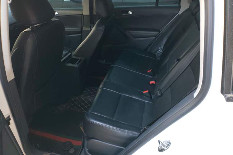 Used Volkswagen Tiguan 2016 300TSI Automatic Two-Wheel Drive Trend Edition Left Rear Seat