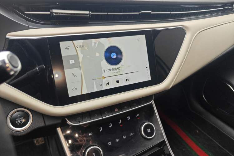 Used Chery Arrizo GX 2018 1.5T CVT Color Version China V Standard Audio And AC Panel