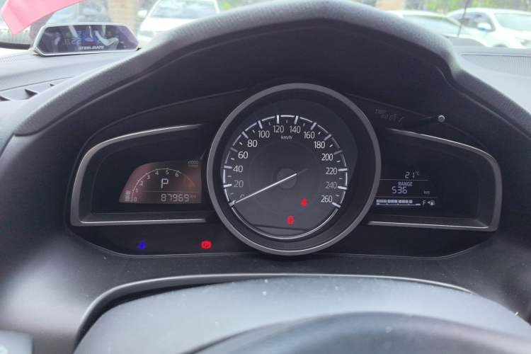 Used Mazda 3 Axela 2017 Sedan 1.5L Automatic Luxury Model Emission Standard China V
