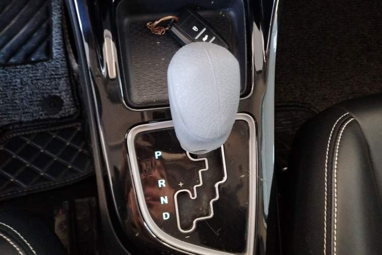 Used Land X2 2017 1.6L Automatic Platinum Edition
