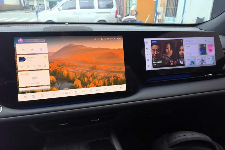 Used CHANGAN CS75 PLUS 2025 4th Generation UItra 2.0T New Blue Whale Smart Intelligent Powertrain Version
