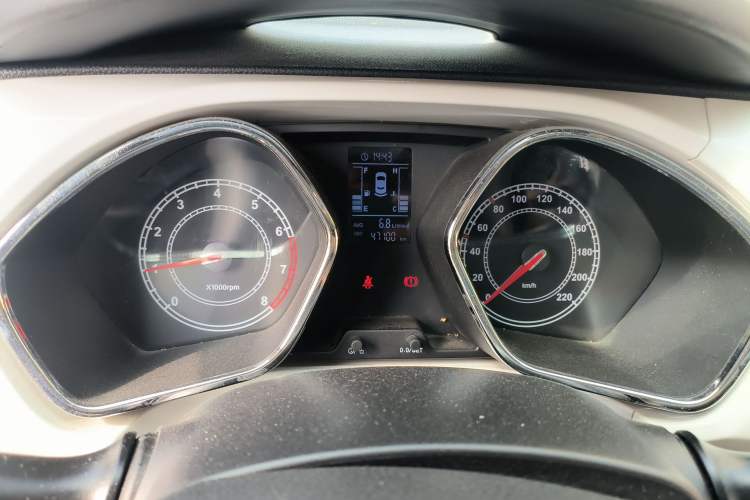 Used JAC Group Refine S2 2015 1.5L Manual Luxury Smart Model